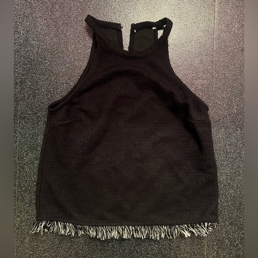 Fringed black tank top